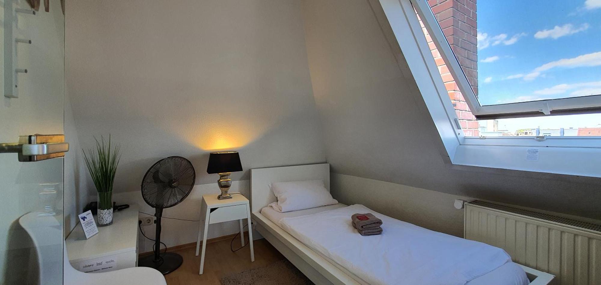 Colodging Mannheim - Private Rooms & Kitchen Екстериор снимка